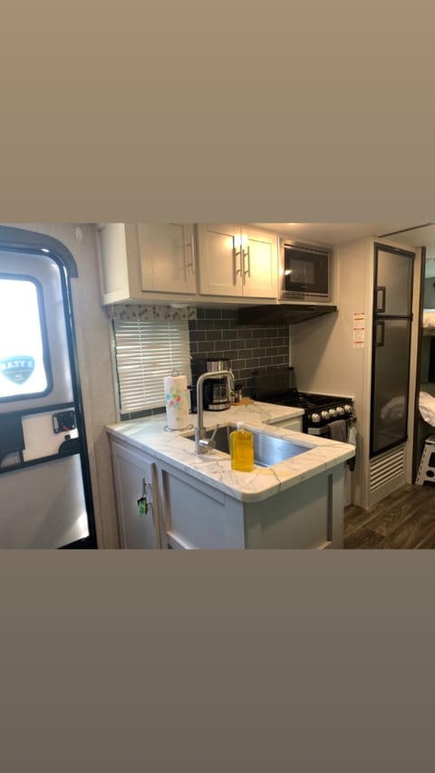 ~The Pioneer~ 29ft. Bunkhouse, Sleeps 8 Towable trailer in Huntersville