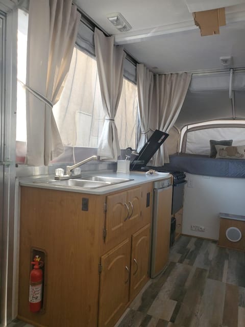 Fleetwood Highlander Niagra Towable trailer in Victorville