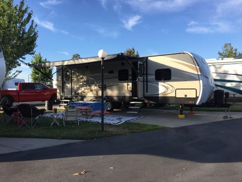 2018 Keystone Cougar 29bhswe Towable trailer in Discovery Bay
