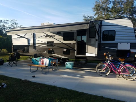 WE DELIVER AND SET UP AT FORT DESOTO CAMPGROUNDS Rimorchio trainabile in Pinellas Park
