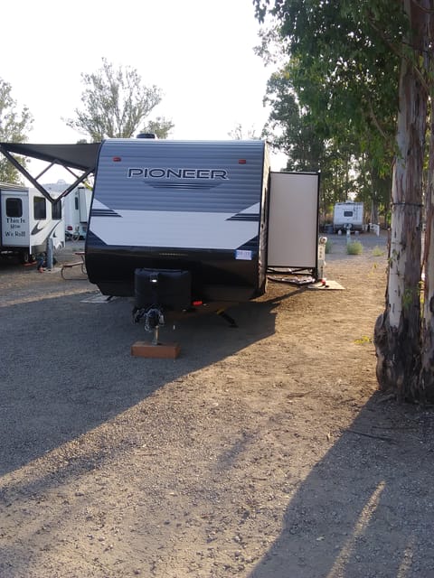 2021 Heartland Pioneer BH270 Towable trailer in Moreno Valley