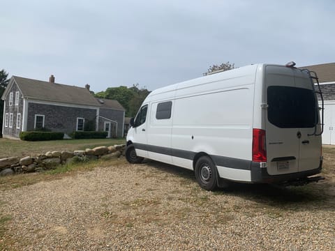 2019 Sprinter-Solar, sink, stove, full sized bed. Pets allowed! Véhicule routier in Altadena