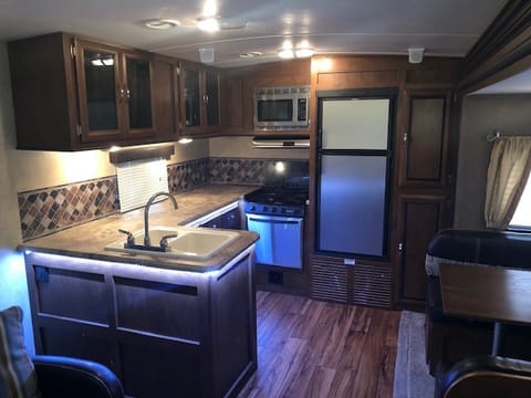 2016 Forest River Vibe Towable trailer in Doral