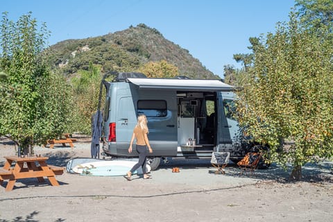 🚍 2021 Winnebago 4x4 Revel - Sleeps 4️ Campervan in Montecito