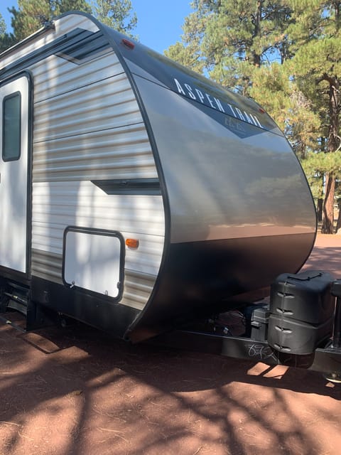 2021 Dutchmen Aspen  Great for the pines "HIGHMOUNTAINCAMPING"FULLY STOCKED Tráiler remolcable in Flagstaff