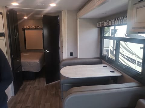 2021 CONVENIENT & EASY TO DRIVE RV !!!!!! JAYCO ALANTE 26X Drivable vehicle in Tampa