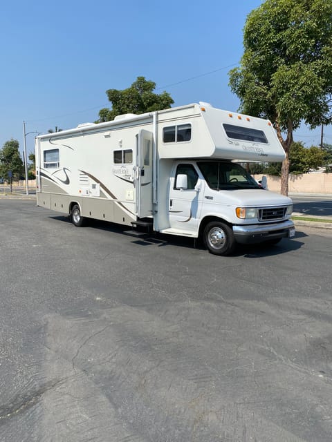 2003 Jayco Granite Ridge Drivable vehicle in Santa Ana