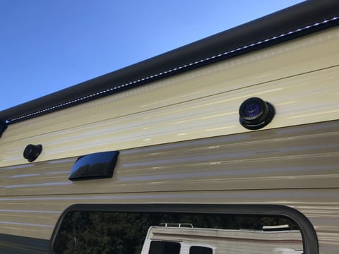 2021 K-Z Manufacturing Sportsmen Towable trailer in Auburn