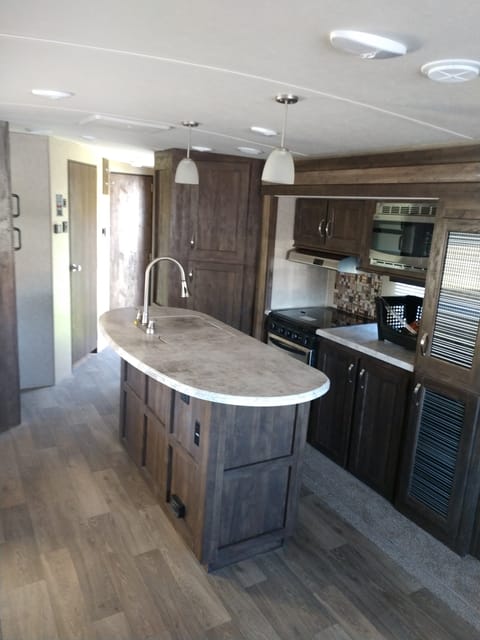 2018 Forest River Vibe Towable trailer in Bakersfield