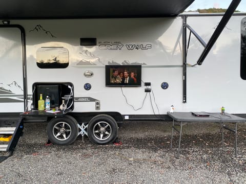 2020 Forest River Cherokee Grey Wolf Towable trailer in Biscayne Park