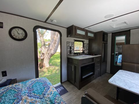 Payton’s Camper - The One with The Fireplace Towable trailer in Zephyrhills
