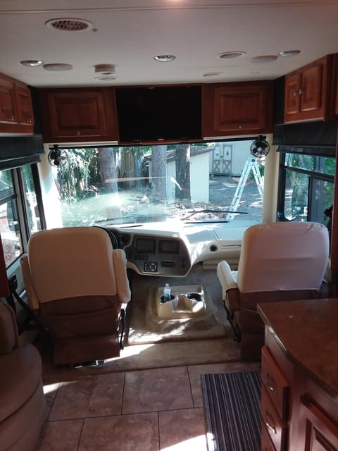 2015 Tiffin Motorhomes Allegro 36LA Drivable vehicle in Lutz