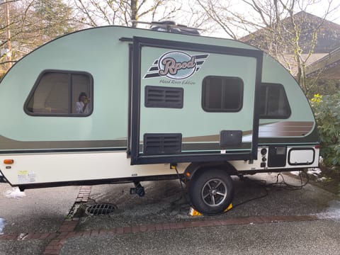 2016 Forest River R-Pod. FULLY LOADED, IMMACULATE. Towable trailer in Burnaby