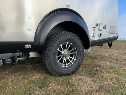 You'll be prepared for a variety of roads / conditions with the 3" lift and off-road tires...