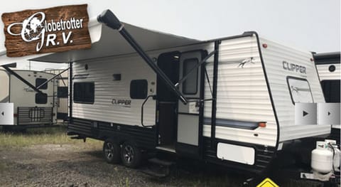 "Coach" Clean and Bright! Towable trailer in Orangeville