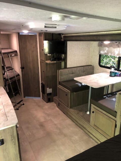The Cabana - 2021 Apex Nano 208 BHS Towable trailer in Burlington