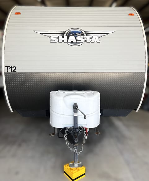 2020 Forest River Shasta 26DB Towable trailer in Kettering