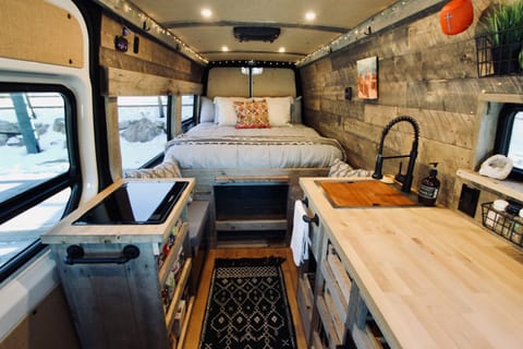 Spacious Modern Extended Sprinter Van