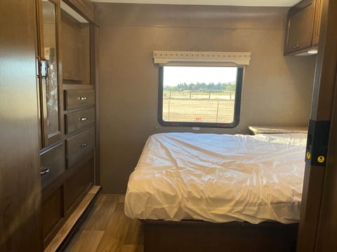 2018 Thor Motor Coach Four Winds Bunk House Véhicule routier in Fairfield