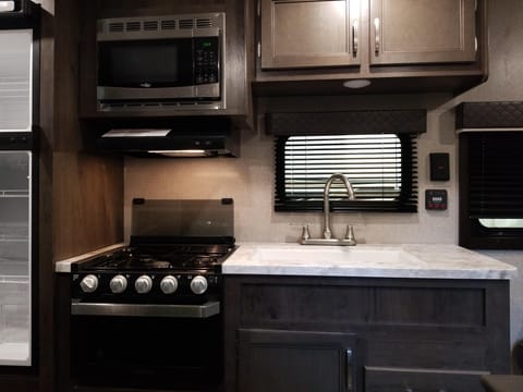 2021 Jay Flight 3 - includes Del, Ins & Fees* Towable trailer in New Braunfels