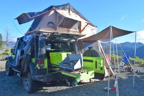 2016 Jeep Wrangler Unlimited Rubicon Hardrock - "Slimer" with promo Drivable vehicle in Grants Pass