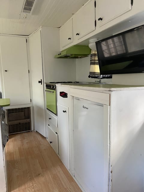Vintage 1974 Coachmen Cadet - restored and updated! Remorque tractable in Minneapolis