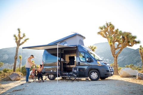 LUXURY CLASS B - HYMER AXION *SLEEPS 4* Near LAX* Drivable vehicle in Harbor City