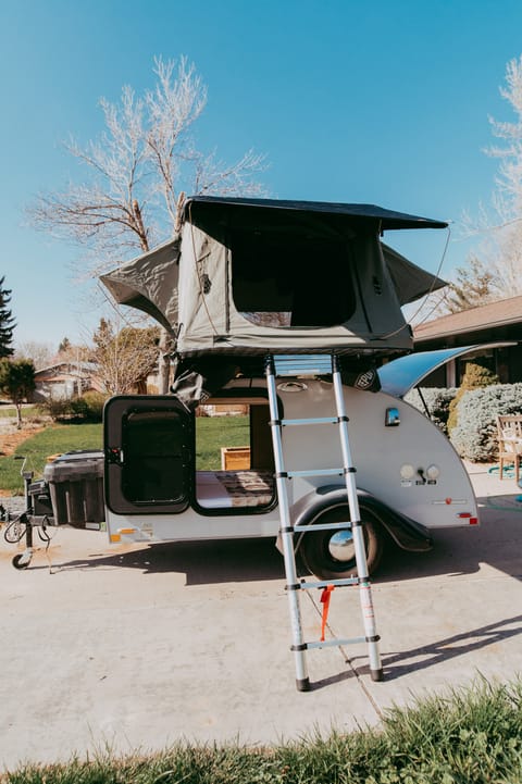 Teardrop Trailer with Rooftop Tent Towable trailer in Petaluma
