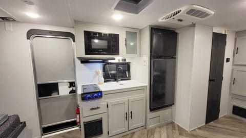 2021 Forest River Wildwood FSX RV-Model 170SS Remorque tractable in Lake Oswego