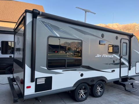 2016 Jayco Jay Feather x213 Ziehbarer Anhänger in Lakeville