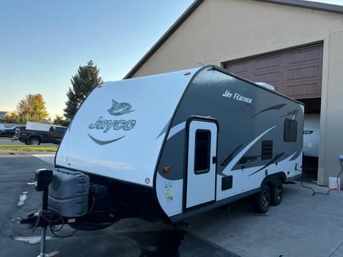 2016 Jayco Jay Feather x213 Ziehbarer Anhänger in Lakeville