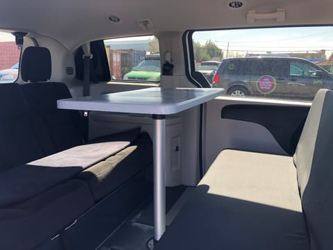2018 Dodge Grand Caravan- Van Camper Cámper in San Leandro