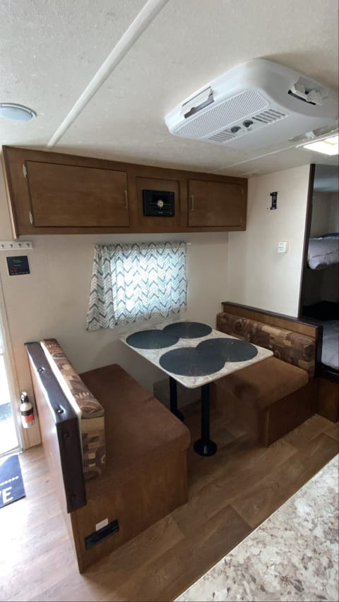 2018 Forest River Salem Cruise Lite Towable trailer in Hayward