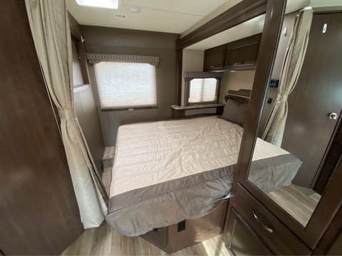 2018 Thor Motorcoach freedom elite Drivable vehicle in Lehi