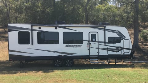 2020 Grand Design Momentum Towable trailer in New Braunfels