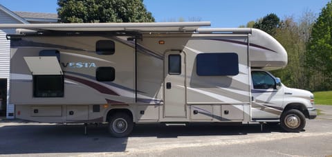 2017 Holiday Rambler Vesta Drivable vehicle in Jackson