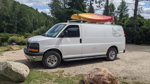 With the 58" roof rack, bring your canoe are kayak for a smooth ride!