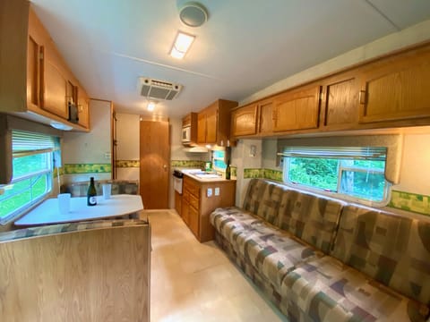 Affordable Jayco 5th Wheel Towable trailer in Wisconsin