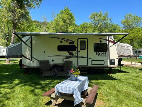 This FULLY OUTFITTED Roo Expandable Travel Trailer has 3 bed expandables & one slide out with a large dinette.  There is potential to sleep 10 people.