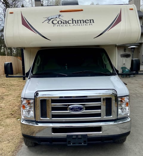 2019 Coachmen Freelander Drivable vehicle in Eagle River