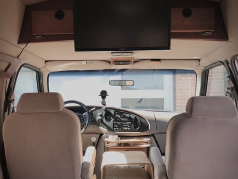 Jolene, a 1997 Ford E150 conversion van. Campervan in Lakewood