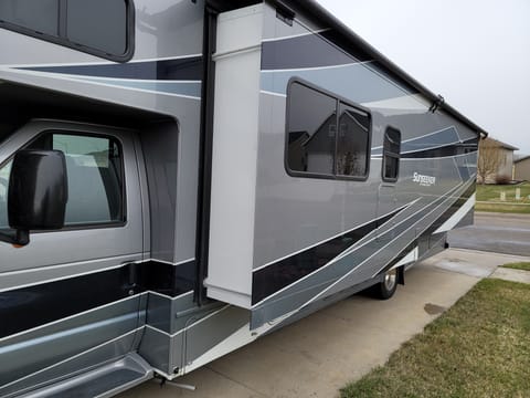 2021 Forest River Sunseeker Drivable vehicle in Moorhead