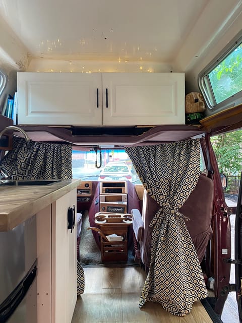 Chevy Van pour une vie nomade Campervan in Laval