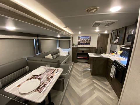 2022 Forest River Salem Cruise Lite Towable trailer in Rancho Cordova