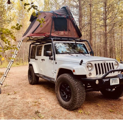 Quick and easy set up for camping. 