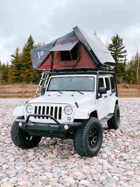 Jeep Wrangler Sahara Unlimited with IKamper Roof Top Tent Drivable vehicle in Kalispell