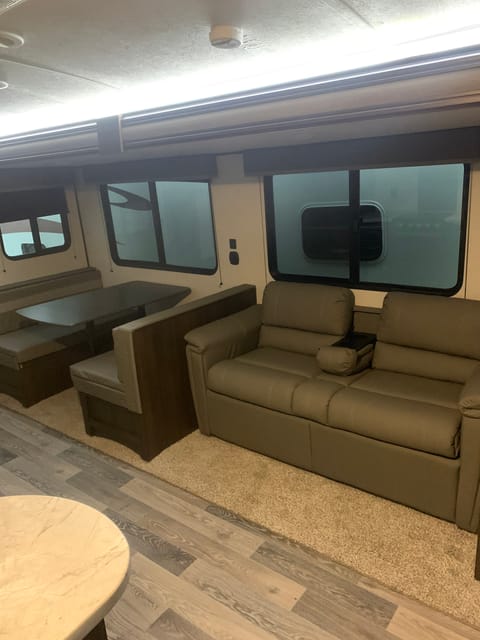McRae’s 2021 Keystone Springdale Towable trailer in Oshawa