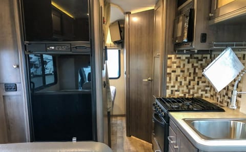 2018 Winnebago Fuse 23T Class C With Many Inclusions Drivable vehicle in Port Coquitlam