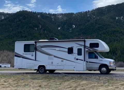 2017 Forest River Forester 31' Véhicule routier in Abbott Loop