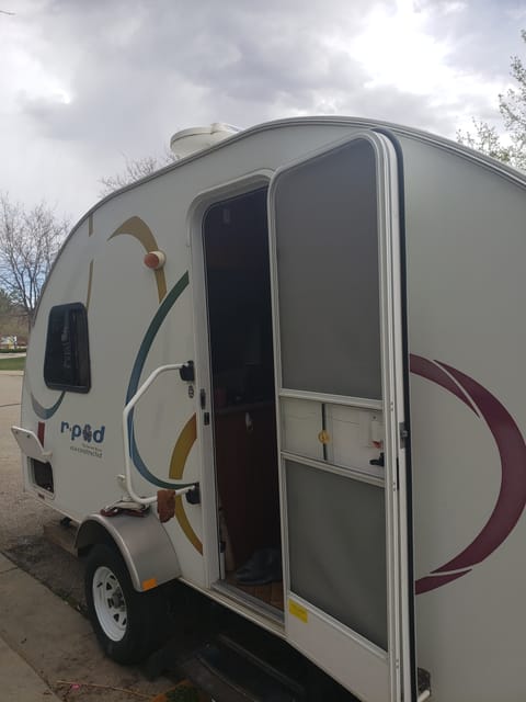 2011 Forest River R-Pod Remorque tractable in Longmont